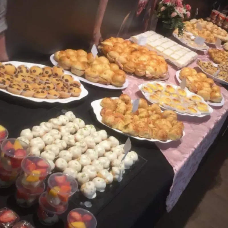 café da manhã corporativo cardápio